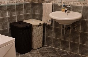 thumb_3305985_9.jpg