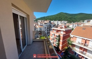 thumb_3307748_budva-three-bedroom-apartment-for-sale-_13.jpg