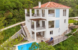 thumb_3309993_1---new-villa-near-the-sea--lustica--bjelila.jpg