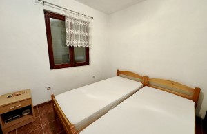 thumb_3310926_al.estate.montenegro.hercegnovi.bythesea.house.trebesin1.jpg