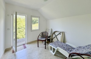 thumb_3310926_l.estate.montenegro.hercegnovi.bythesea.house.trebesin10.jpg