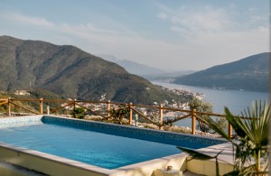 thumb_3312076_vista-residence-new-01.jpg