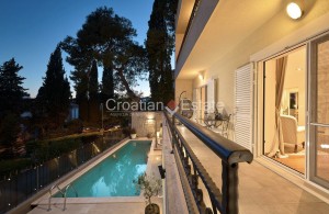 thumb_3316748_croatia-split-villa-pool-entertainment-room-sale-101-.jpg