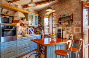 thumb_3317722_ated_historic_villa_with_a_wonderful_sea_view_for_sale_3.jpg