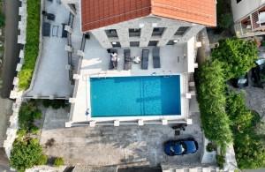 thumb_3317755_villa_for_sale_on_a_seacost_in_montenegro2.jpg