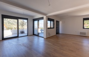 thumb_3326642_house_in_kotor_for_sale12.jpg