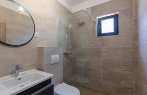 thumb_3326642_house_in_kotor_for_sale23.jpg