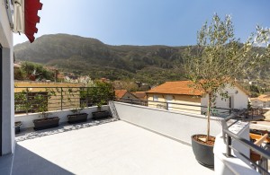 thumb_3326642_house_in_kotor_for_sale8.jpg