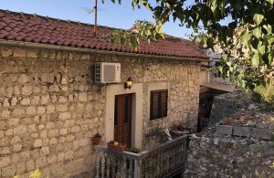 thumb_3327486_apartment_for_sale_in_old_town_of_kotor_montenegro.jpg