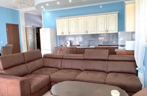 thumb_3330480_real.estate.montenegro.hercegnovi.bythesea.house.bijela9.jpg