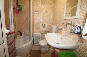 thumb_3335173_9.jpg