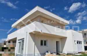 thumb_3342939__design_with_a_large_terrace_in_kastel_luksic_for_sale_4.jpg
