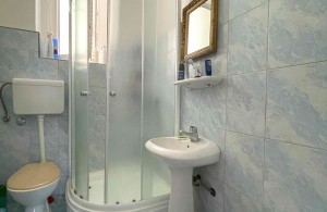 thumb_3348041_10----------.jpg