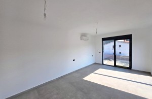 thumb_3348090_6.jpg