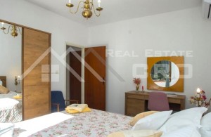 thumb_3349431_erraces_and_a_garage_in_a_peaceful_atmosphere_for_sale_2.jpg