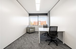 thumb_3361307_hq-cassina-de-pecchi-5835-milan-italy-small-office.jpg