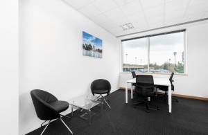 thumb_3361307_lington-square--298--bracknell-uk-office---venture-house.jpg