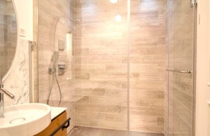 thumb_3365252_bathroom.jpg