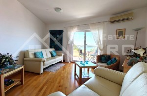 thumb_3366735_t_placed_near_the_sea_boasting_stunning_views_for_sale_5.jpg