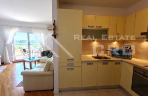 thumb_3366735_t_placed_near_the_sea_boasting_stunning_views_for_sale_9.jpg