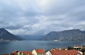 thumb_3366851_artment-with-a-view-of-the-bay-in-kotor-dobrota-photo-15.jpg