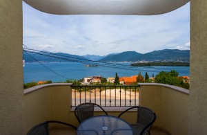 thumb_3368508_0-balkon-pogled.jpg