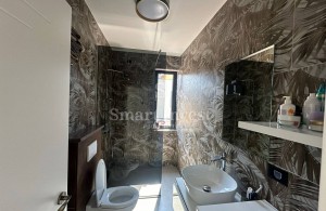 thumb_3368629_8.jpg