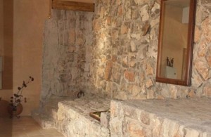 thumb_3379126_indoors-sep-2024.jpg