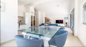 thumb_3391612_morinj-lavender-penthouse-04-1740x960-c-center.jpg