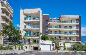 thumb_3396033_1---luxury-one-bedroom-apartment-next-to-avala-hotel.jpg