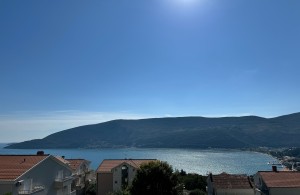 thumb_3396064_5.jpg