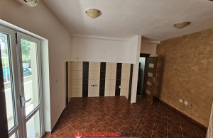 thumb_3408391_bijela-js-kamin-agencija_6.jpg