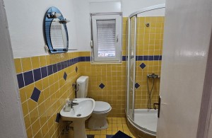 thumb_3411030_8.jpg