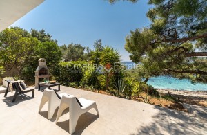 thumb_3416455_croatia-korcula-house-seafront-garden-parking-sale-105-.jpg
