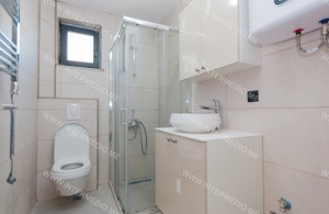thumb_3418660_4.jpg