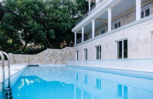 thumb_3419616_happymontenegro-lowprice-lux02.jpg