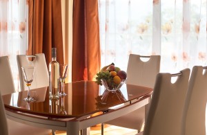 thumb_3424486_living-room-5.jpg