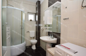 thumb_3426075_10.jpg