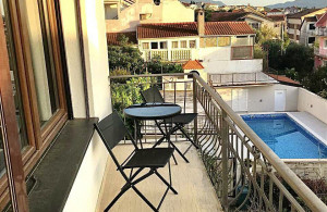 thumb_3431035_terrace.jpeg