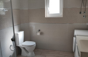 thumb_3432916_27.jpg