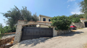 thumb_3439338_rezevici-hakan-villa-07-1740x960-c-center.jpg