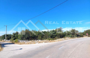 thumb_3448122_lot_in_a_peaceful_location_vicinity_of_trogir_for_sale_2.jpg