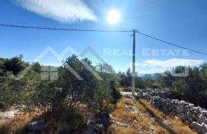 thumb_3448122_lot_in_a_peaceful_location_vicinity_of_trogir_for_sale_3.jpg