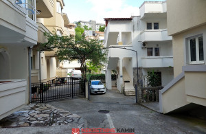 thumb_3448306_kuca-sa-apartmani-becici-.jpg