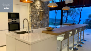 thumb_3452604_kitchen-boka-rock-scaled.jpg
