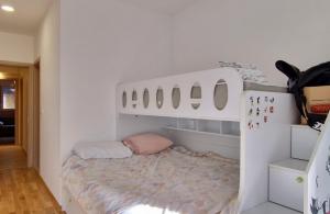 thumb_3457824_20.jpg