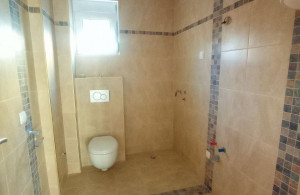 thumb_3461594_10.jpg