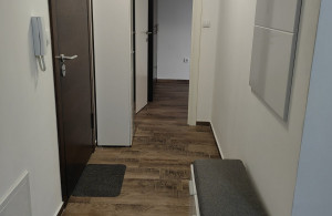 thumb_3471658_7.jpg