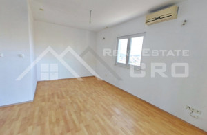 thumb_3472405_with_a_spacious_loggia_and_stunning_sea_views_for_sale_4.jpg