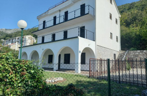 thumb_3472582_3212_prodazha-mini-otelya-drasko-v-pe.jpg